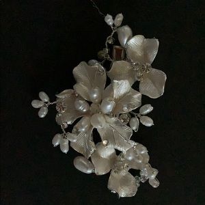 Wedding hair accessory